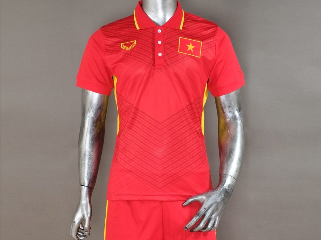 Áo có cổ giúp bạn trông lịch sự