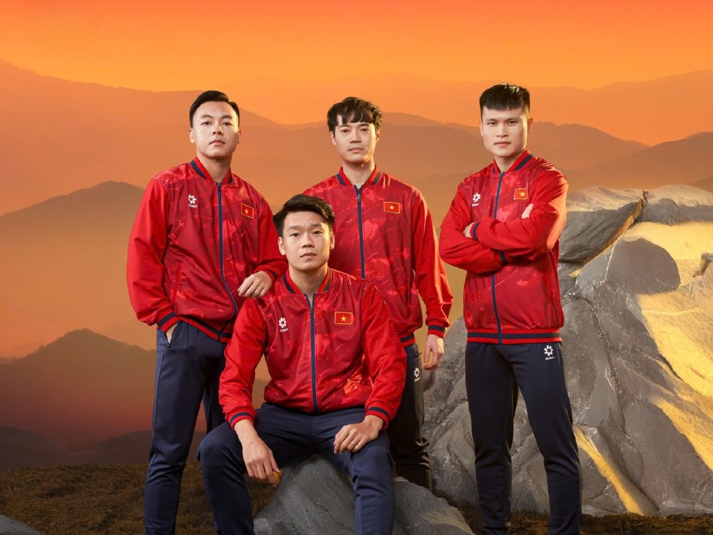 Bạn nên chọn ao khoac the thao Viet Nam có màu sắc và hoạt tiết hài hòa