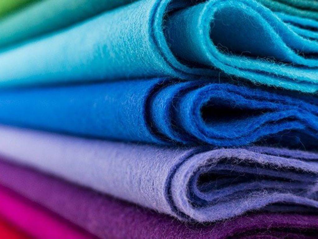 Các loại vải cao cấp như modal, tencel, hoặc các dòng polyester chất lượn