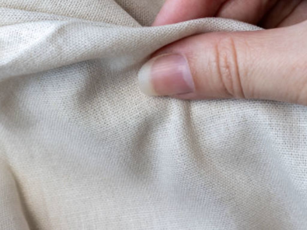 Chất liệu chuyên dụng trong đồ thể dục giúp thấm hút mồ hôi