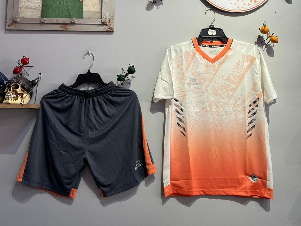 Một chiếc áo bóng đá độc lạ không có nghĩa là nhồi nhét tất cả các ý tưởng vào