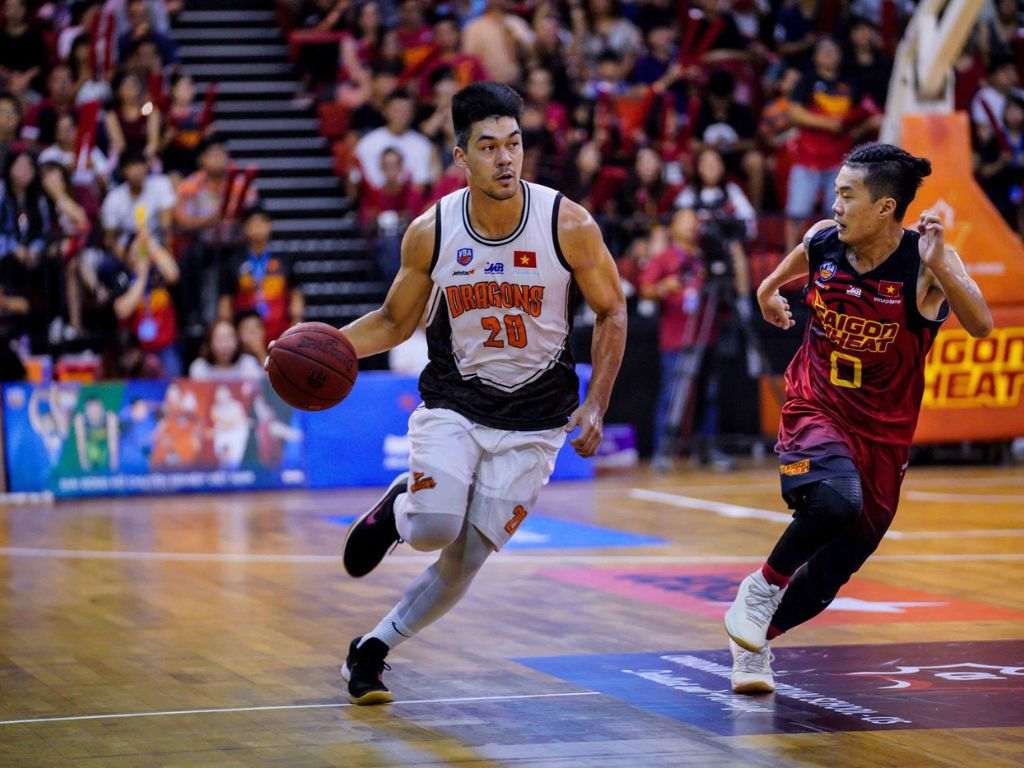 Bạn nên ưu tiên sự vừa vặn khi mua quần áo bóng rổ