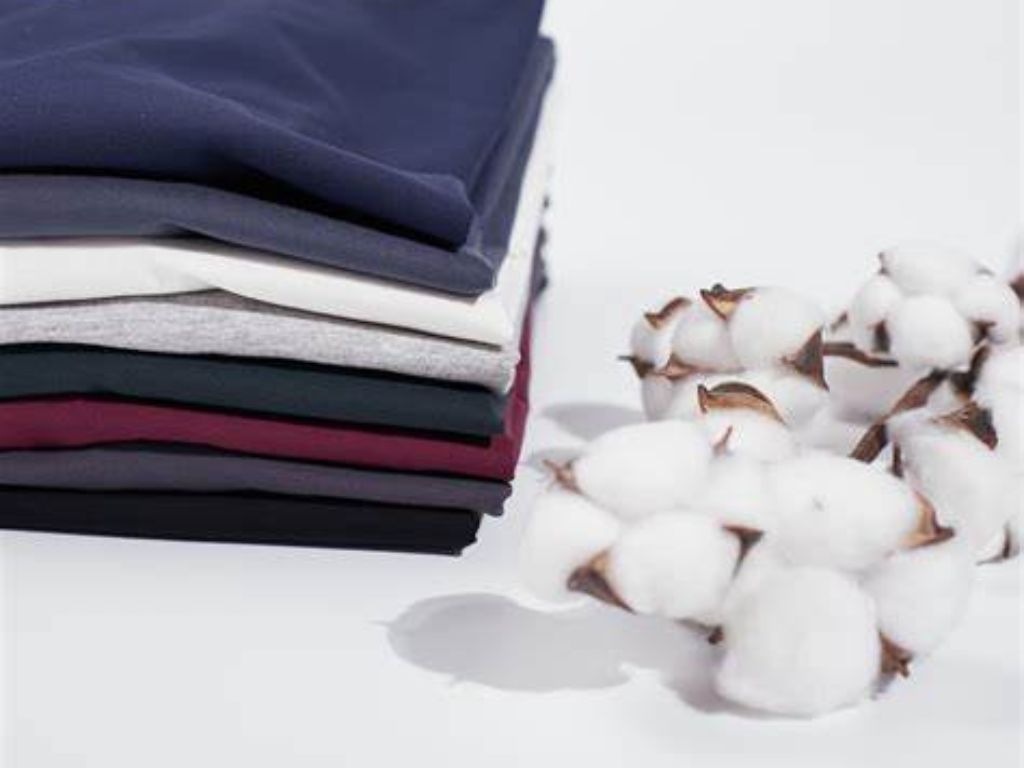 Chất liệu thường dùng cho áo thun bóng rổ như cotton