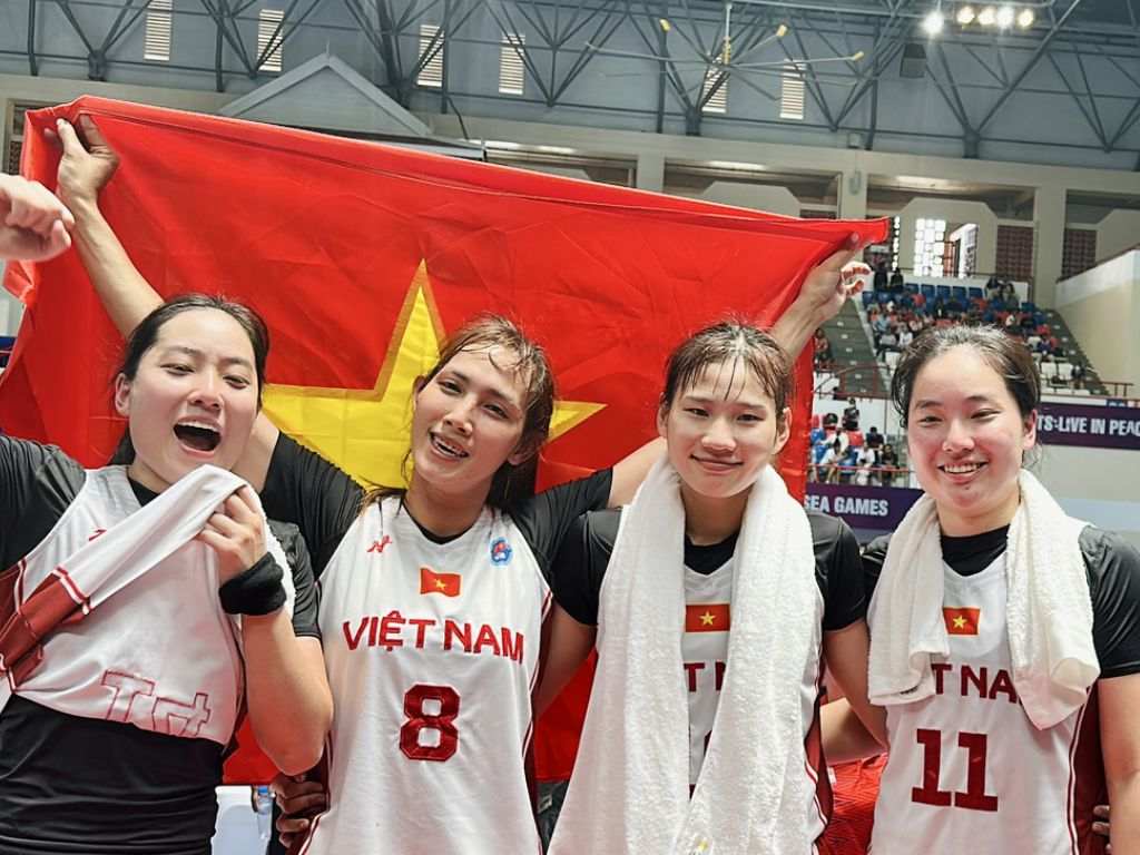 Logo đội bóng, số áo cầu thủ bạn nên ưu tiên hàng đầu