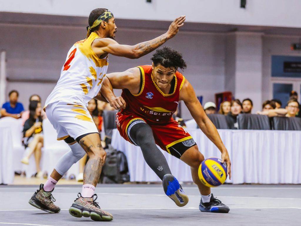 Băng đô giúp bạn giữ tóc không bị xòa xuống mặt