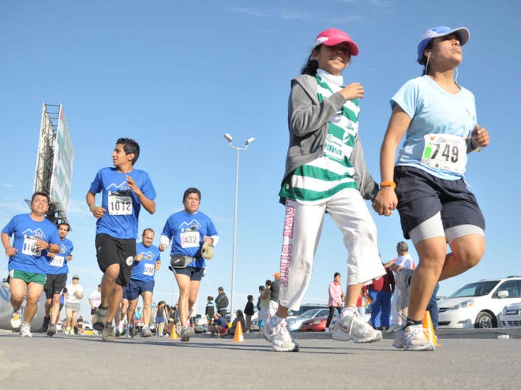 Thời tiết là yếu tố quan trọngkhi chọn loại áo chạy bộ nam bạn nên chọn