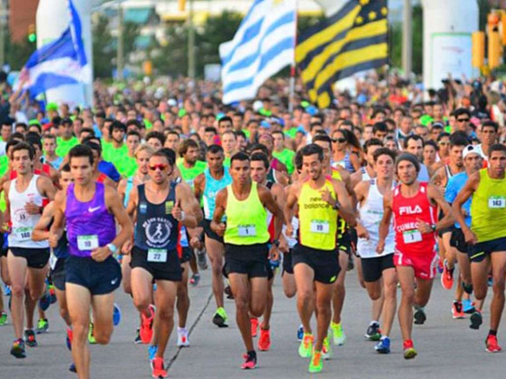 Một chiếc áo thun chạy bộ nam giúp bạn thoải mái