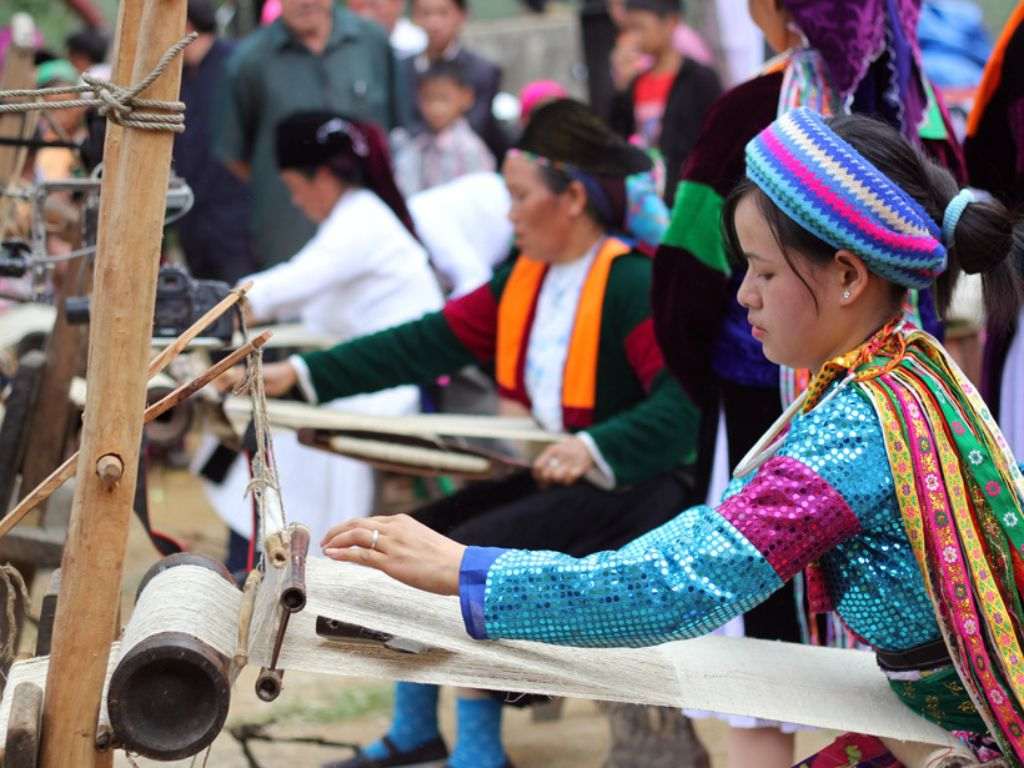 Công nghệ dệt vải tiên tiến giúp áo bền bỉ hơn