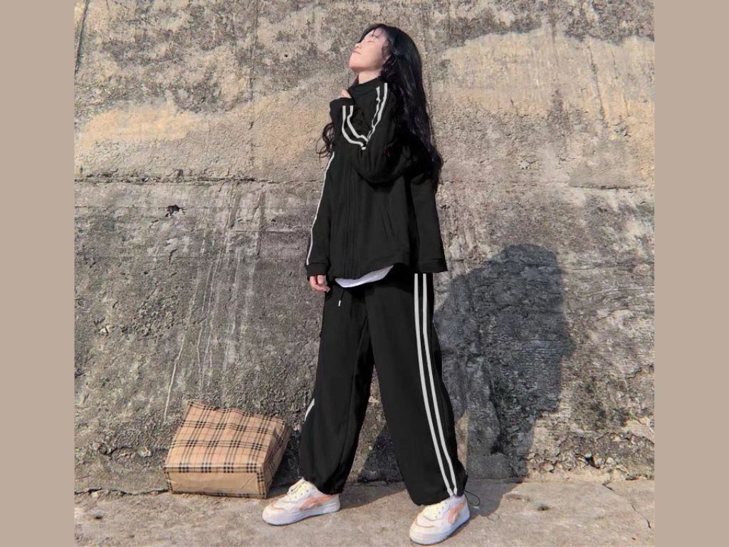 Nếu bạn là người thích sự thoải mái thì set thể thao form relaxed fit là chân ái