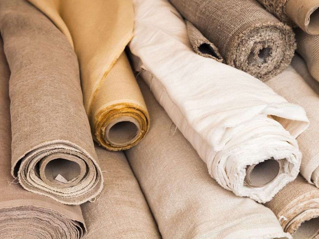 Chất liệu cho hoạt động này cần chịu được ma sát tốt