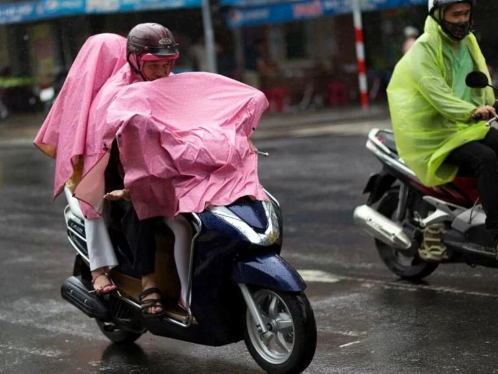 Gore-Tex là tên thương mại của một loại vải màng công nghệ cao