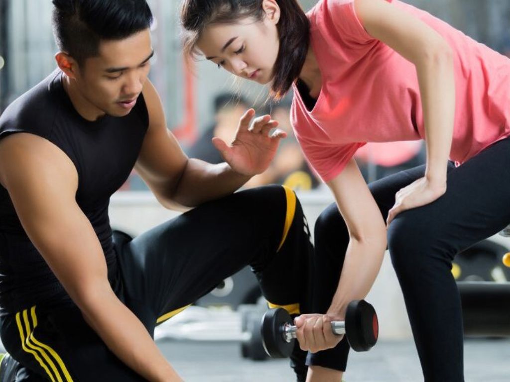 Bạn có thể lựa chọn áo tập tay ngắn