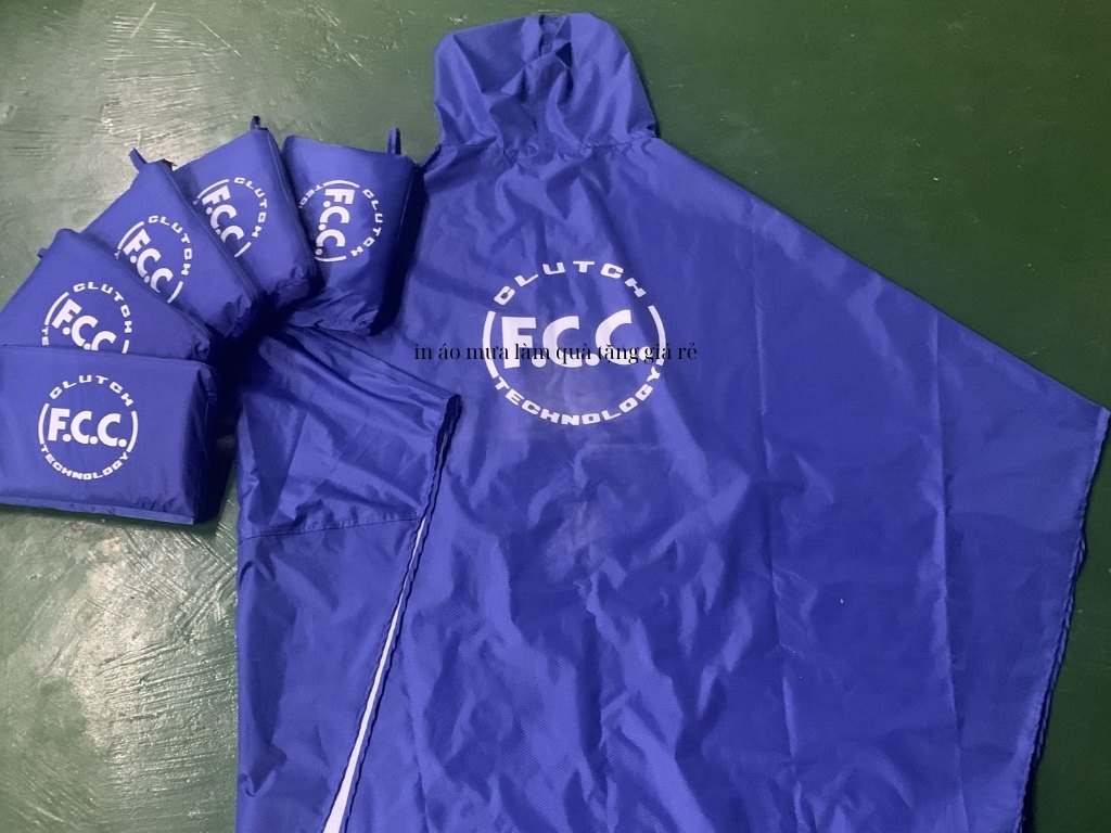 Việc in áo mưa làm quà tặng giá rẻ giúp tối ưu hóa chi phí marketing