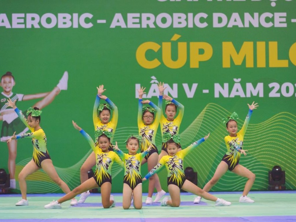 Đồ tập aerobic cần ôm vừa vặn với cơ thể