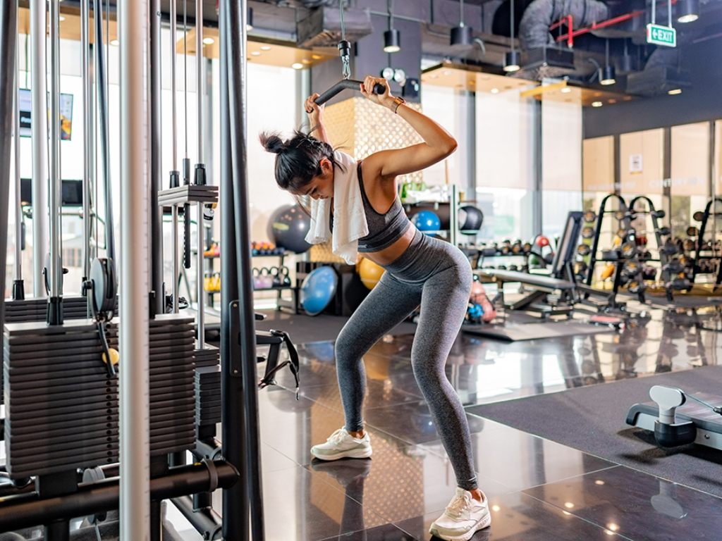 Việc chọn đồ gym chất lượng giúp bạn thực hiện các động tác chính xác và linh hoạt