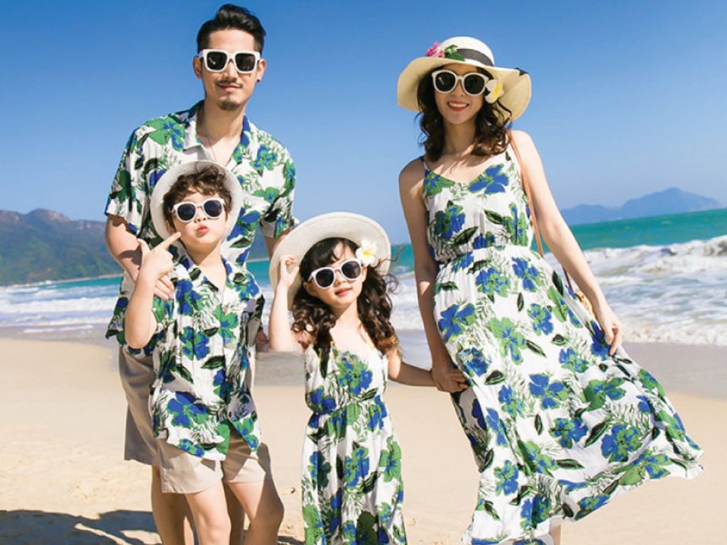 Trang phục đồng bộ giúp những bức ảnh gia đình trở nên hài hòa hơn
