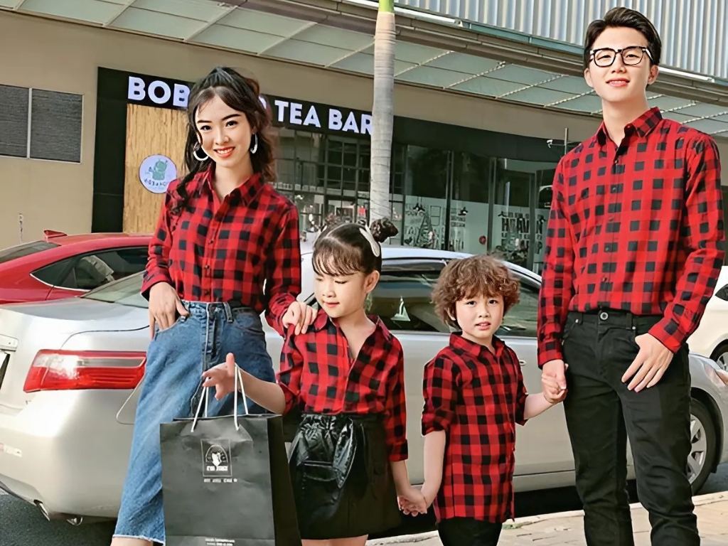 Áo sơ mi gia đình mang lại vẻ đẹp chỉn chu và trang nhã