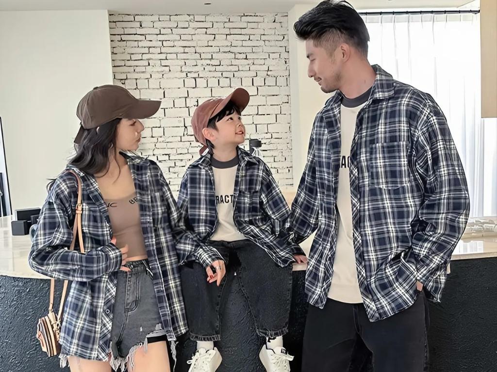 Áo sơ mi gia đình họa tiết caro năng động