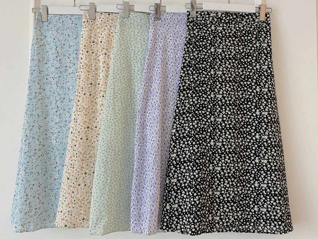 Váy mặc đi biển chất liệu voan cát