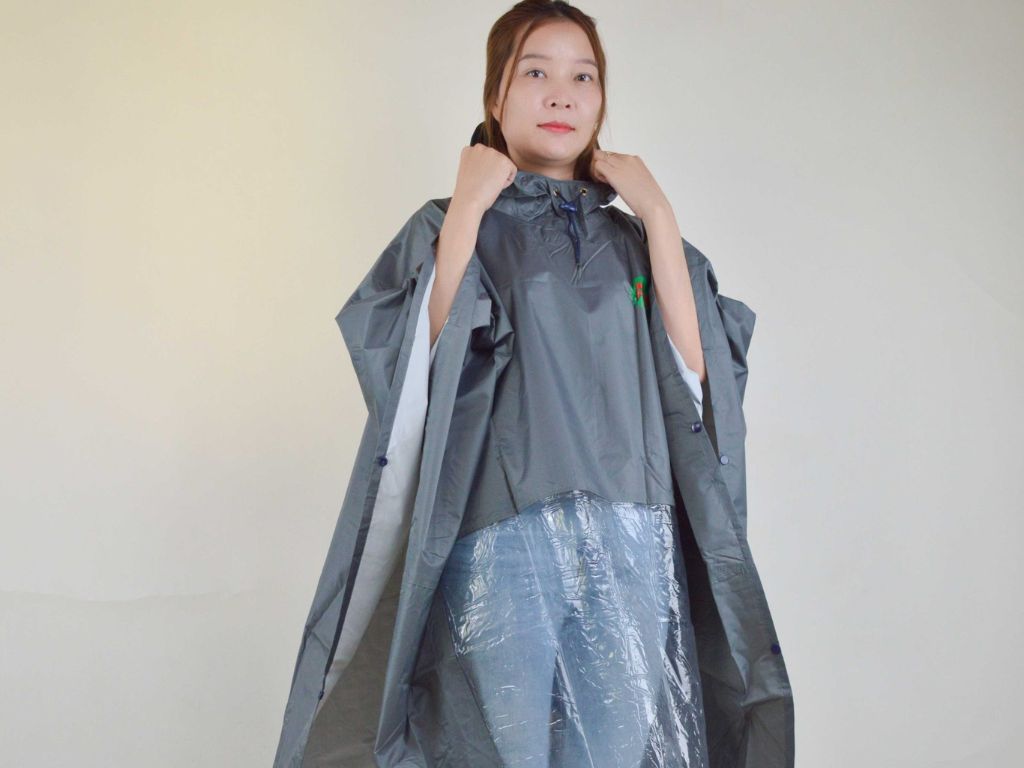 Bạn ưu tiên sự tiện lợi khi mua áo mưa