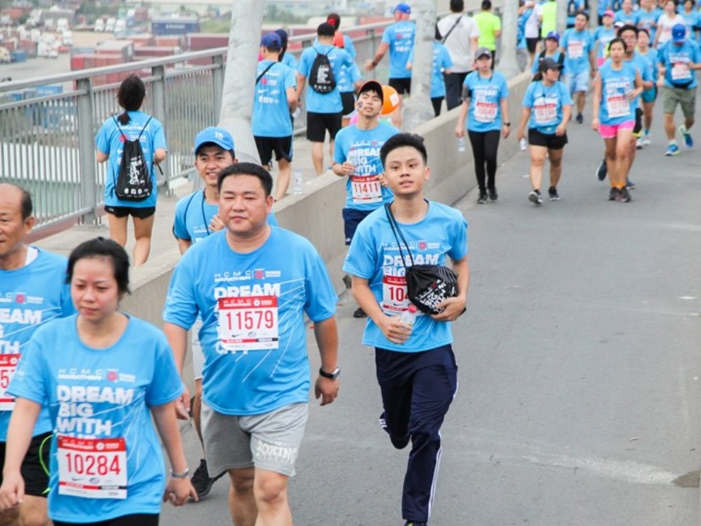 Áo môn thể thao chạy bộ