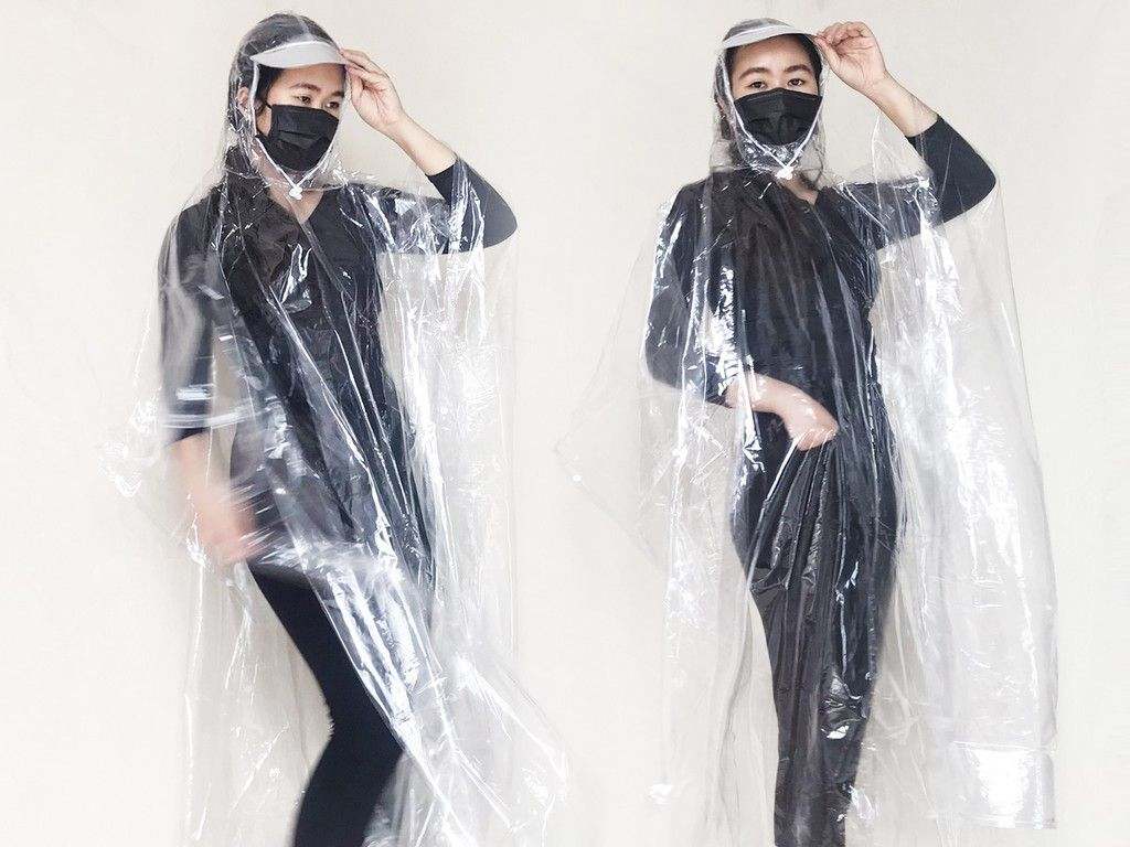 Một số sản phẩm này còn được quảng cáo với tên gọi áo mưa tự hủy