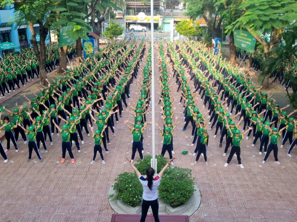 Lĩnh vực bán đồng phục thể dục học sinh có thị trường tiêu thụ ổn định