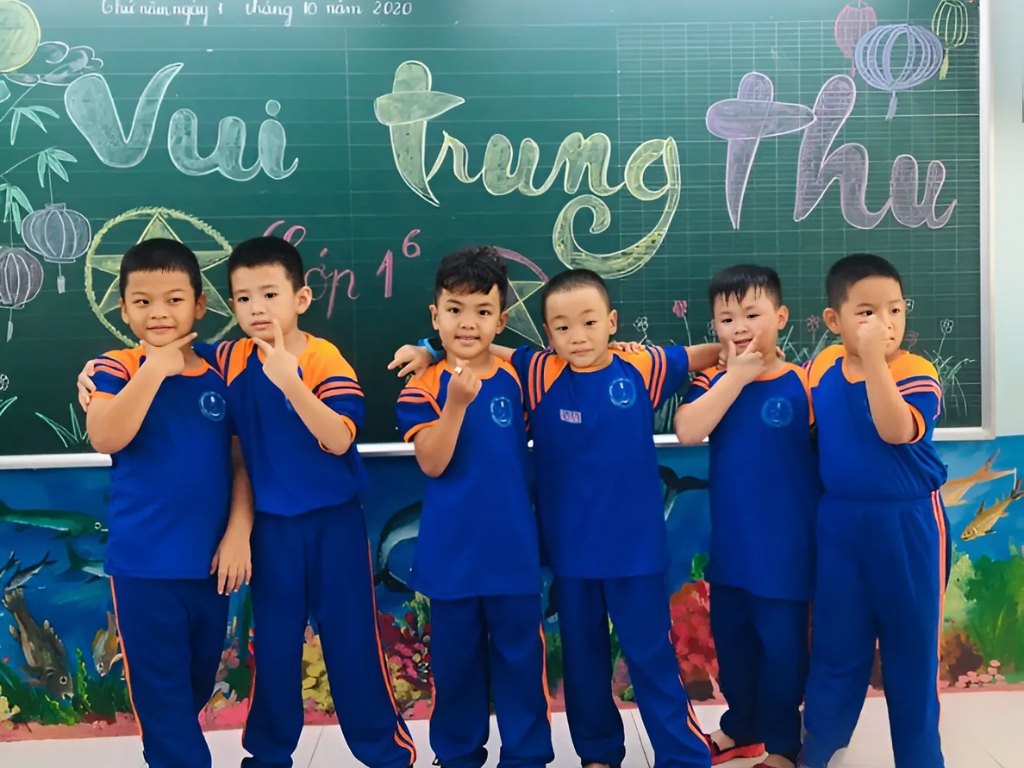 Mẫu đồng phục thể dục học sinh tiểu học