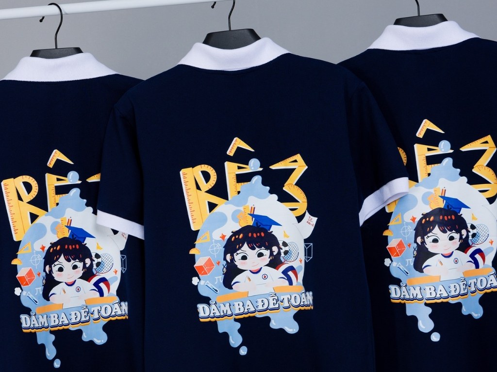 Mẫu áo lớp polo in họa tiết mang ý nghĩa riêng của lớp