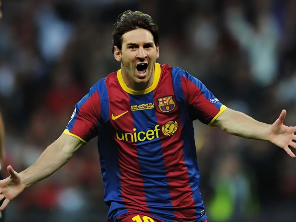 Áo sân nhà Barcelona mùa giải 2010-2011 là một mẫu áo CLB đẹp mang tính biểu tượng