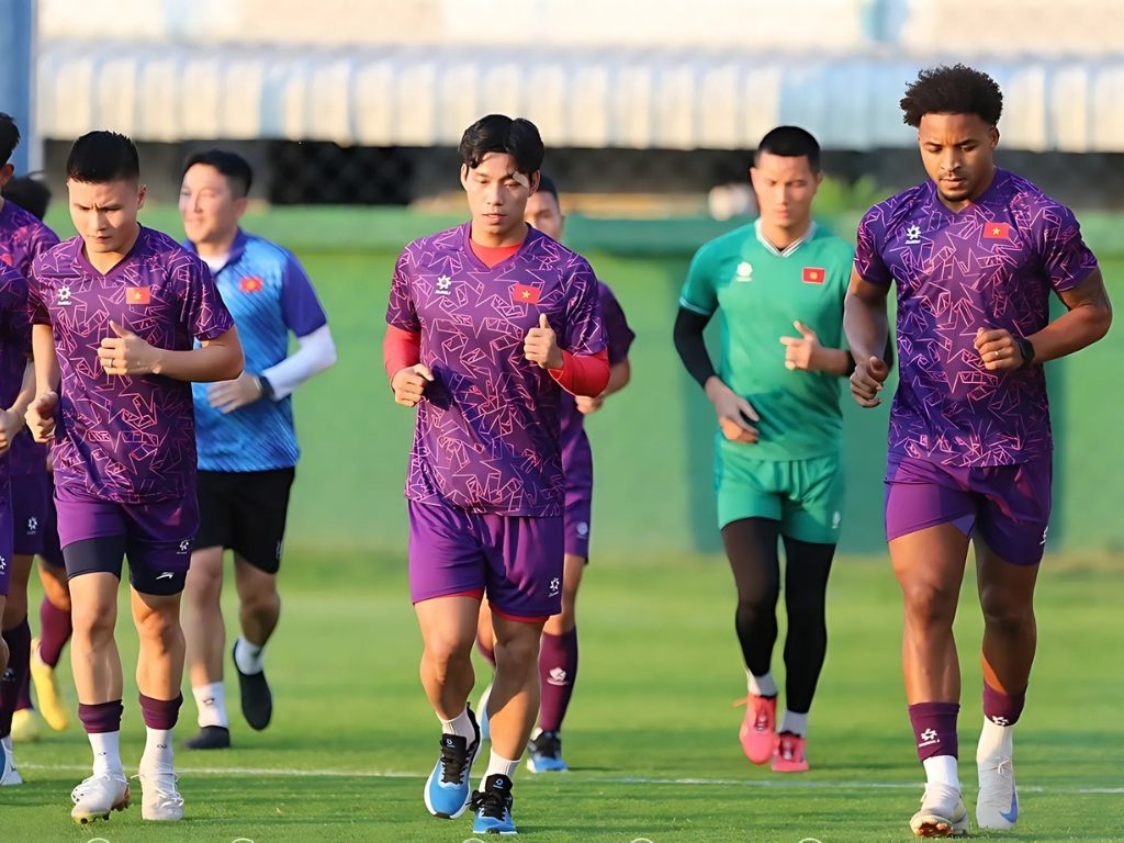 Quần áo thể thao nam cao cấp giúp khơi nguồn động lực tập luyện