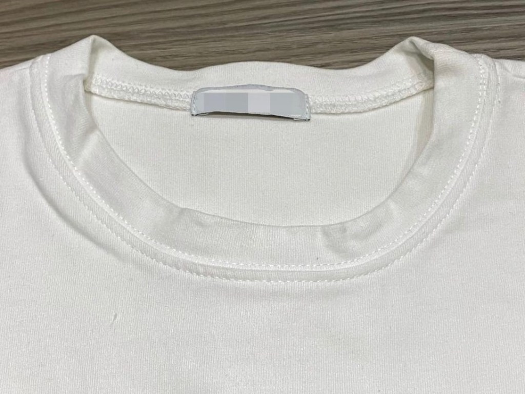 Khi mua áo thể thao giá rẻ làm cho áo nhanh bị bai dão chỉ sau vài lần giặt