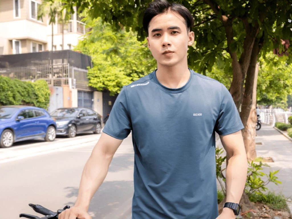 Áo thể thao giá rẻ thường có thiết kế đơn giản