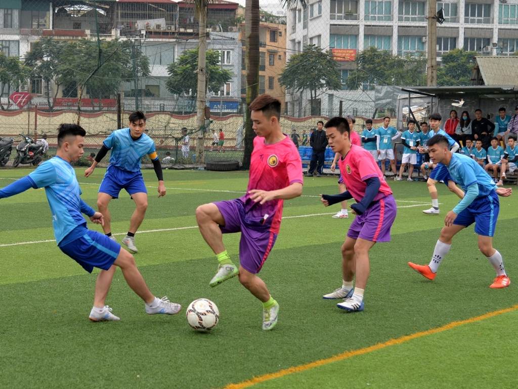 Bạn cần chọn quần thể thao có độ bền cao để tập luyện với cường độ cao