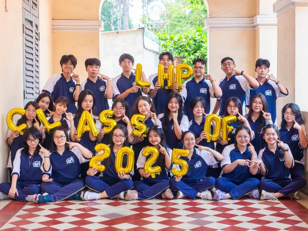Mẫu áo phông đẹp kiểu polo