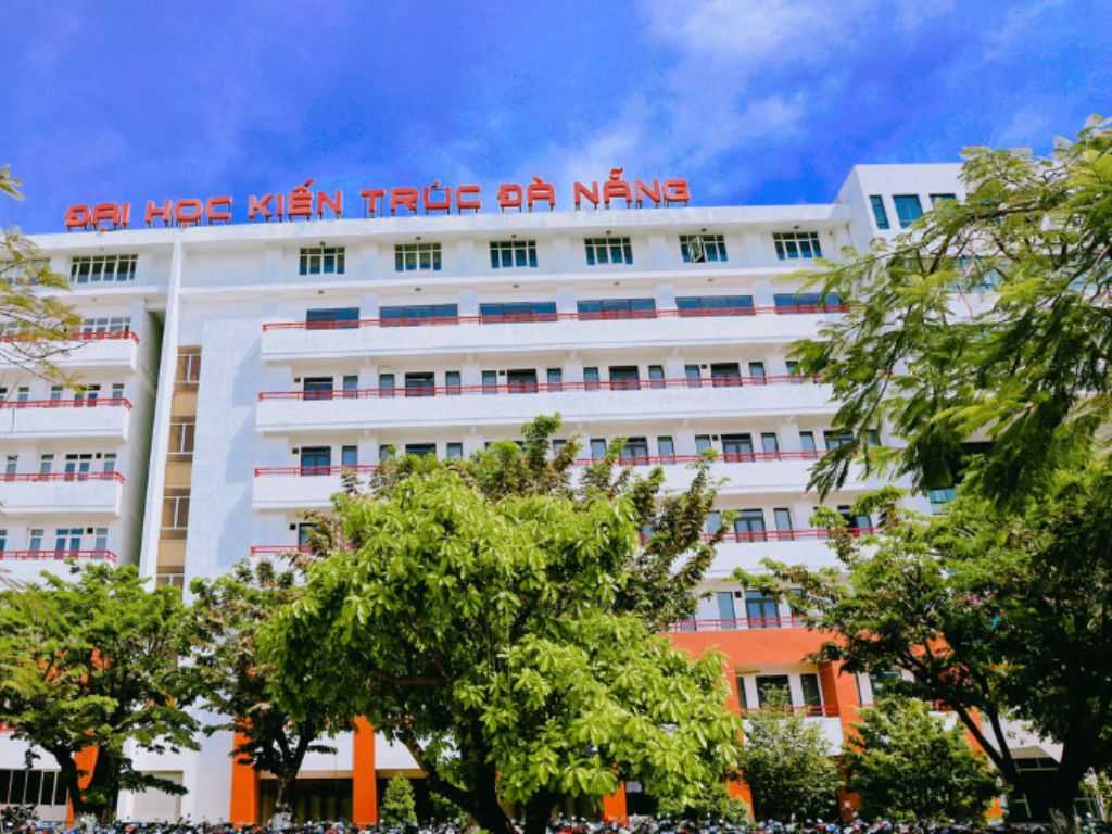 Chương trình học tại đây luôn chú trọng vào các đồ án thực tế