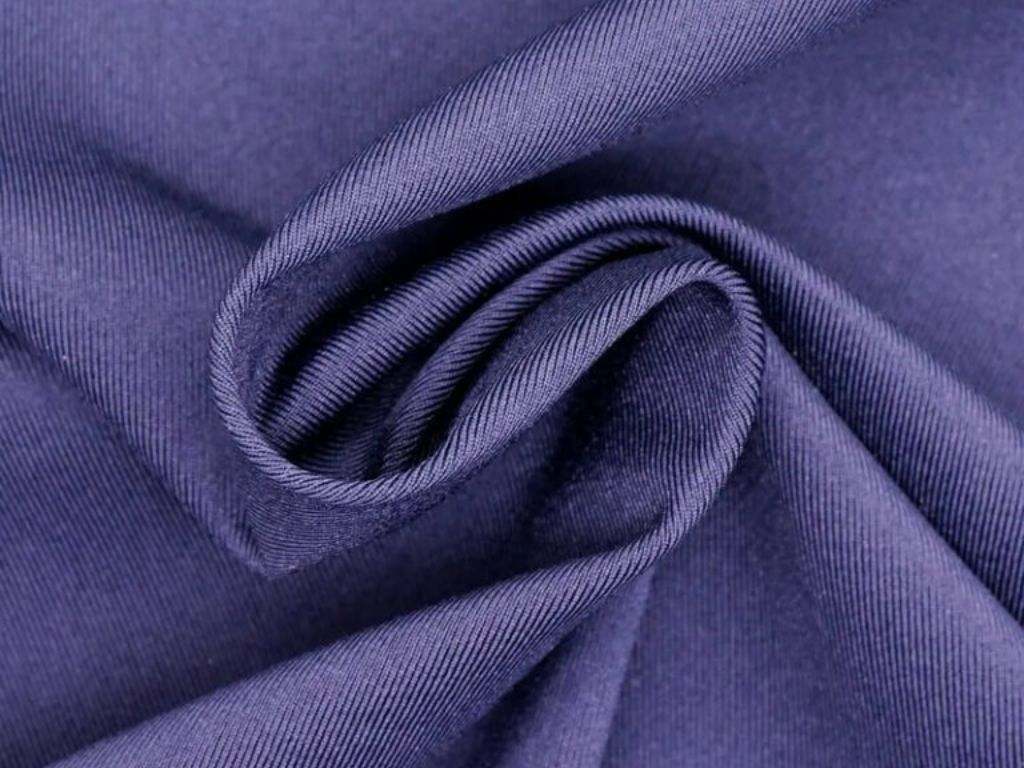 Bạn hãy luôn ưu tiên các loại vải nhẹ, thoáng mát