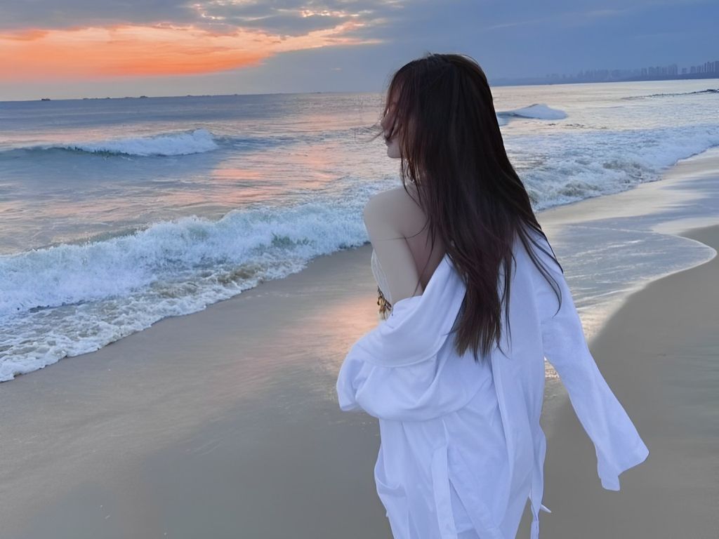 Phom váy tổng thể như dáng suông cho váy màu trắng đi biển