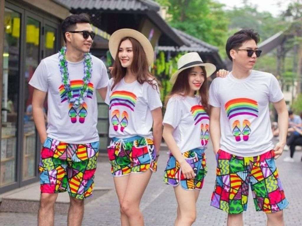 Sự thoải mái luôn là ưu tiên khi lựa chọn áo đồng phục đi biển 2019