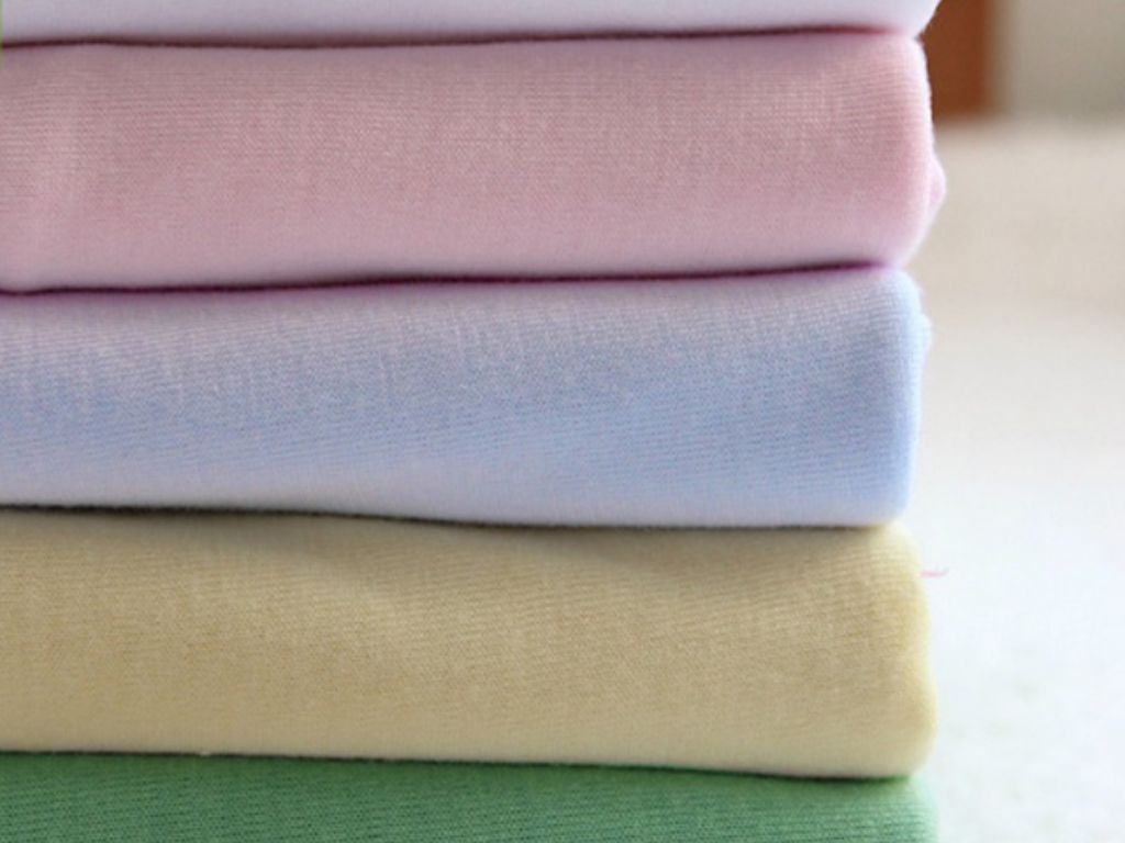 Bạn nên ưu tiên chất liệu vải khi chọn đồ