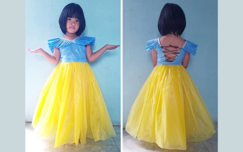 Váy công chúa cho bé gái được làm hoàn toàn từ nilon