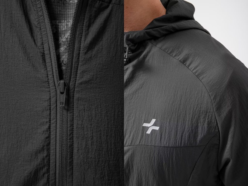 Một bộ quần áo gió chất lượng cần phải có đường may tỉ mỉ, chắc chắn và không chỉ thừa