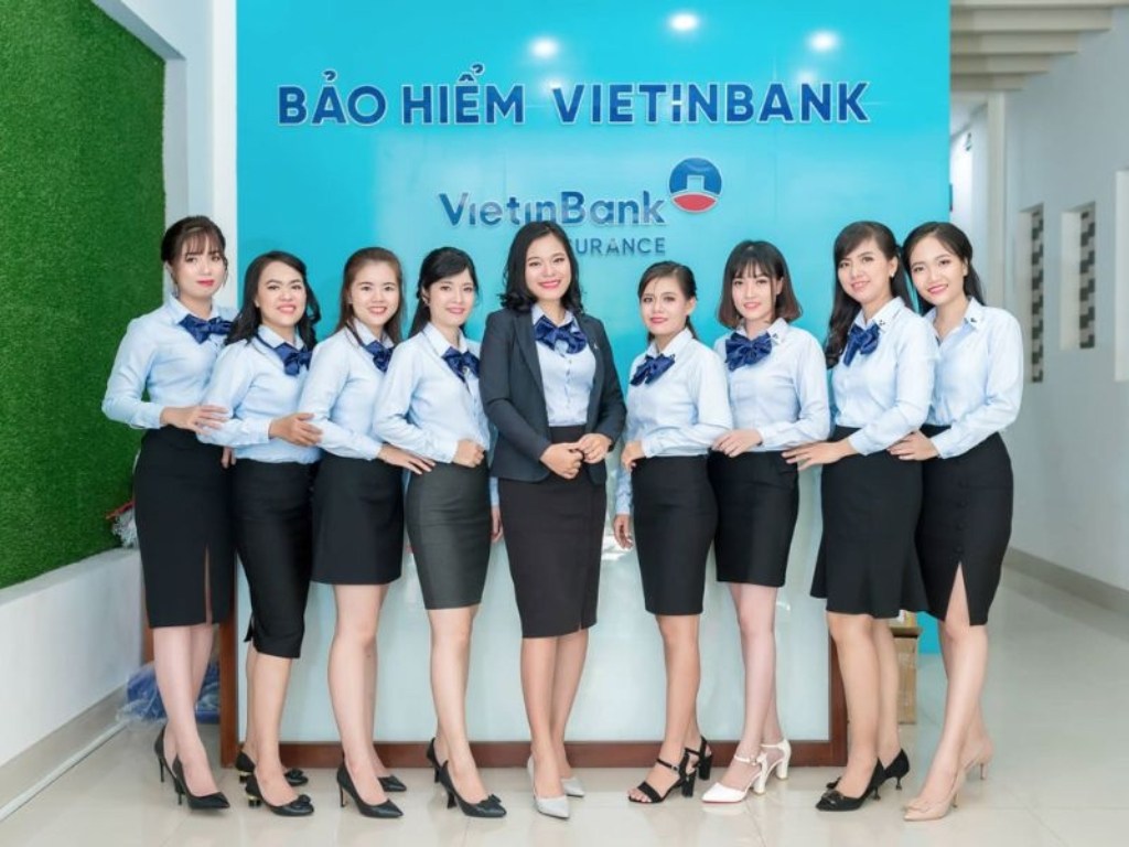 Mẫu áo sơ mi đồng phục công ty đẹp màu xanh dương nhạt
