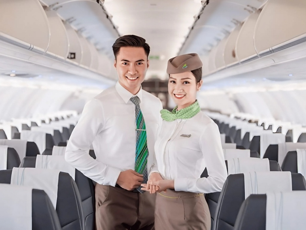 Áo sơ mi đồng phục nam nữ có sự khác biệt về form dáng tổng thể