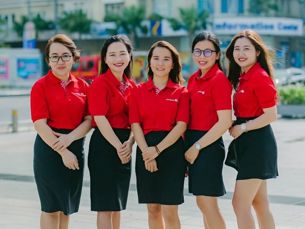 Áo polo mang đến vẻ ngoài thanh lịch, cổ điển và có phần trang trọng