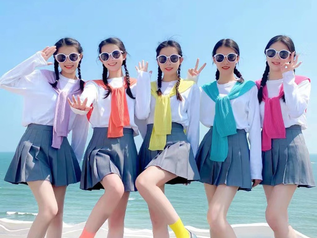 Váy đi biển cần có form dáng thoải mái