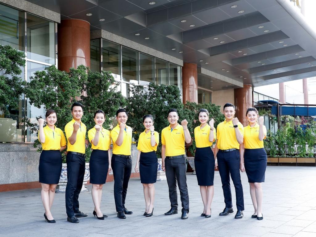 Việc đầu tư mẫu áo thun đẹp cho đồng phục giúp nâng cao hình ảnh chuyên nghiệp