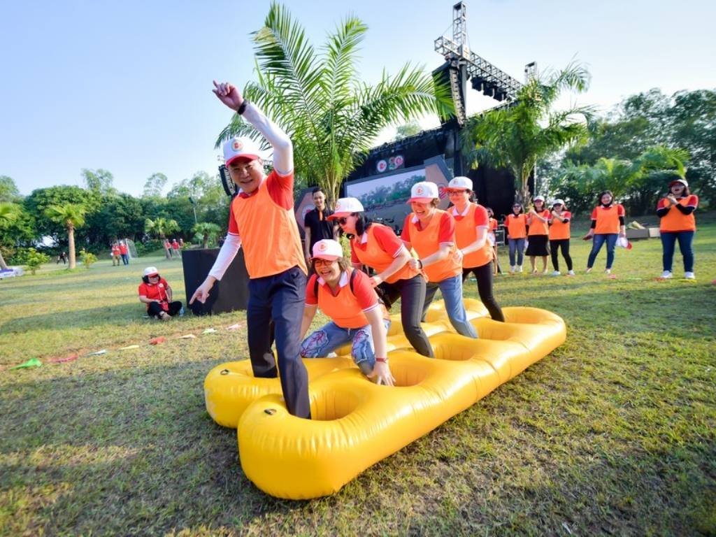 Áo nhóm giúp trò chơi nhóm 5 người thêm trọn vẹn