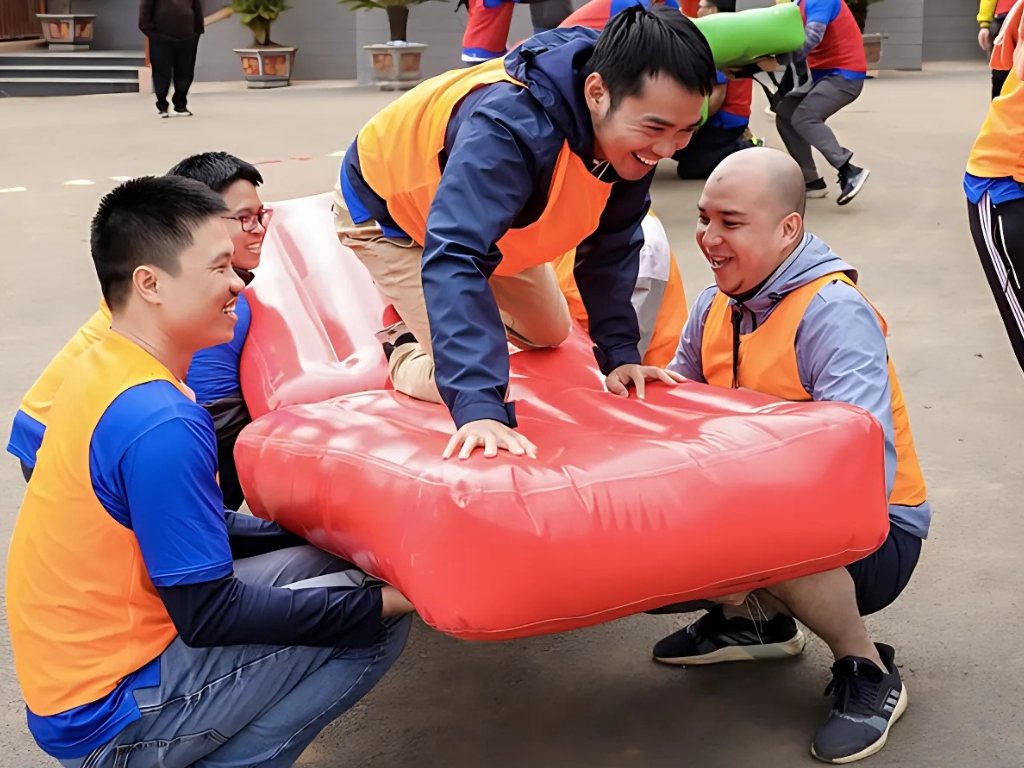 Trò chơi nhóm 5 người giúp tăng cường sự phối hợp và thấu hiểu giữa các thành viên