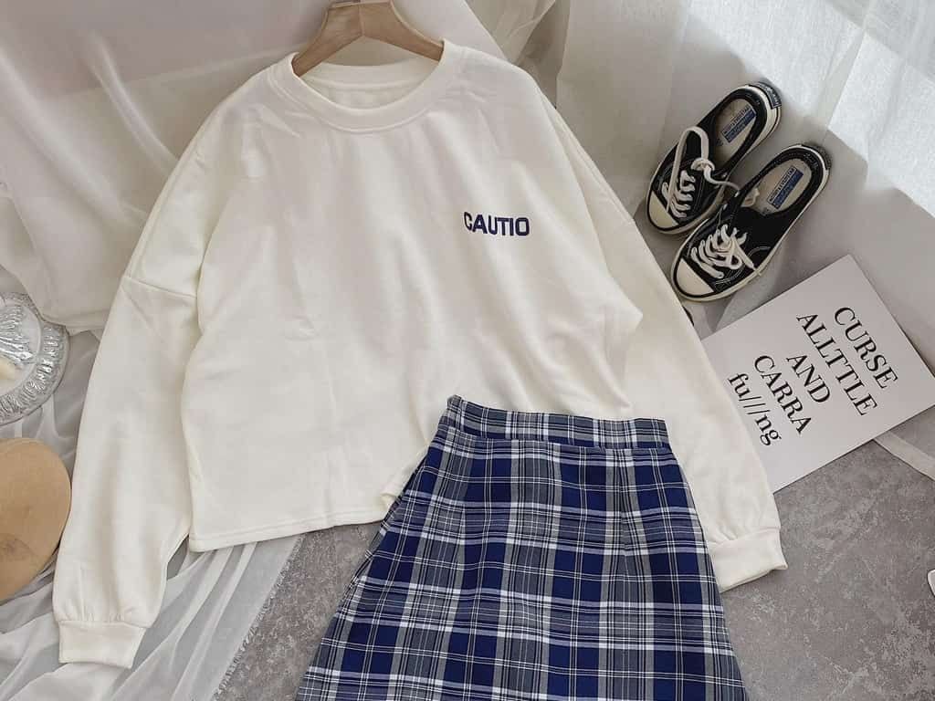 Bạn nên ưu tiên sự thoải mái khi chọn set đồ đi chơi cho nữ